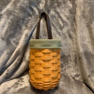 Longaberger 2003 Gatehouse with Liner & Protector